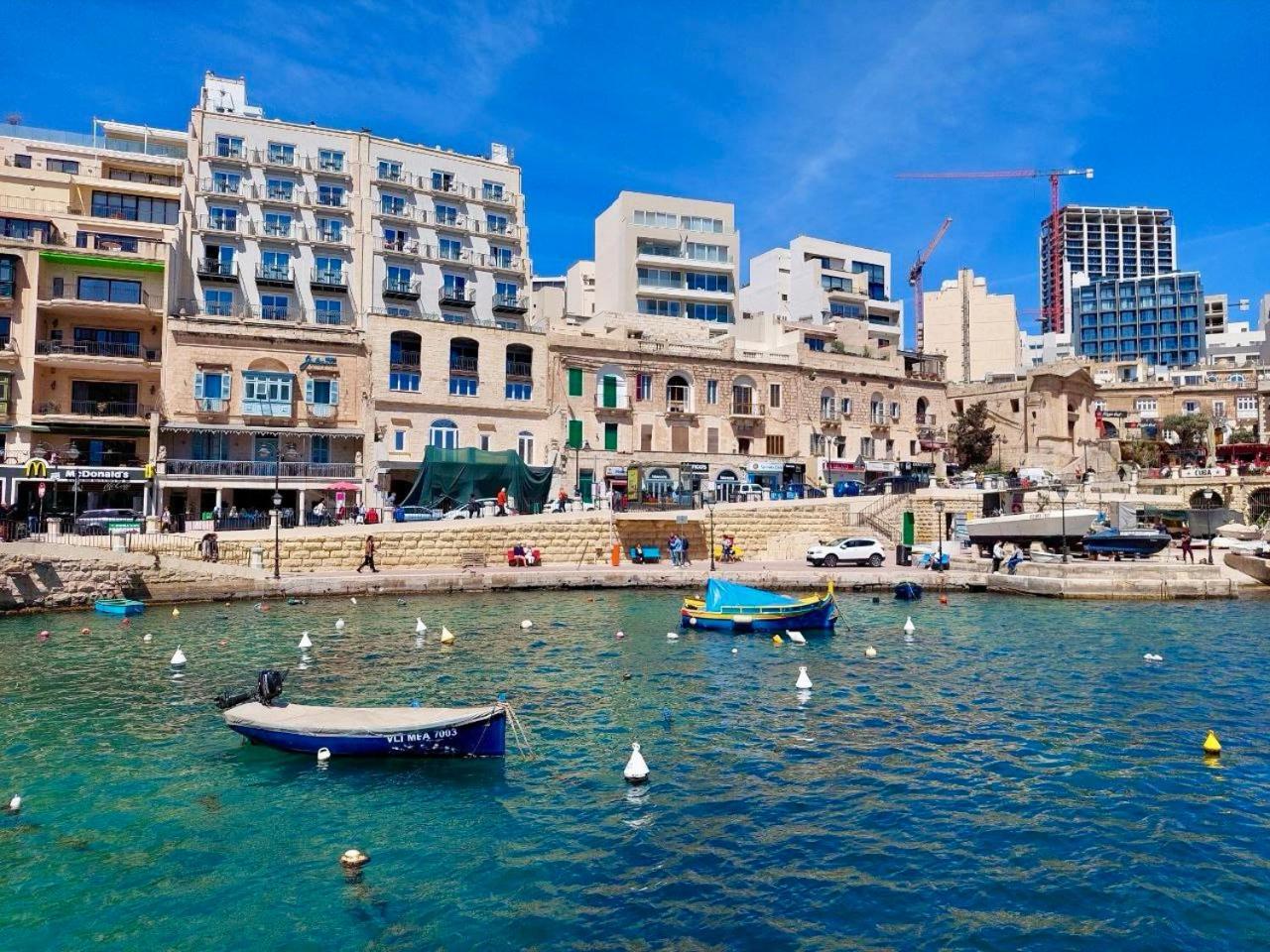Malta Crown Guesthouse Saint Julian's Exterior foto