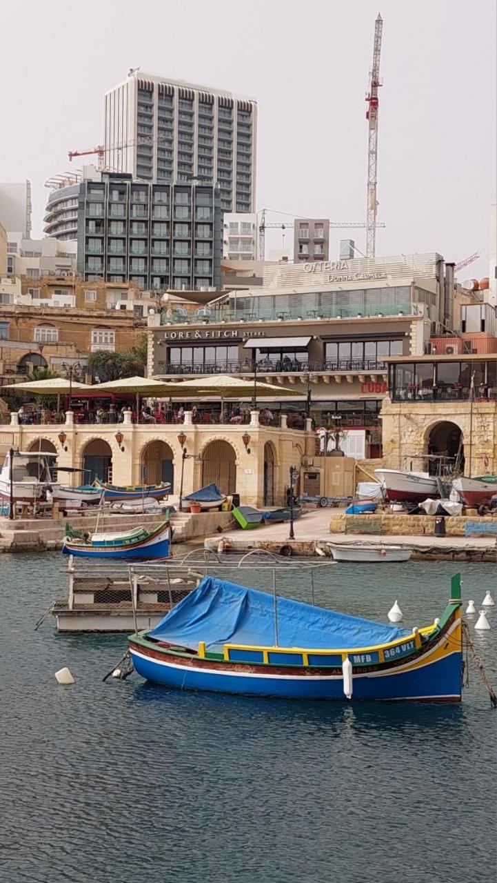 Malta Crown Guesthouse Saint Julian's Exterior foto